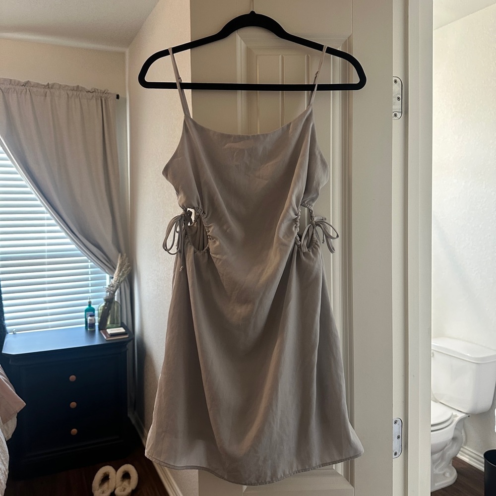 Le Lis Mini Dress